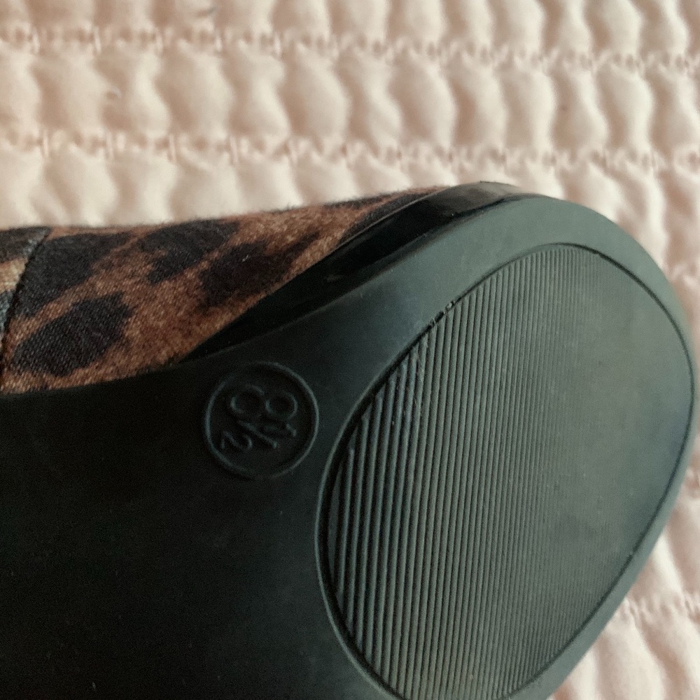 Shoes - Picture 4 of 4